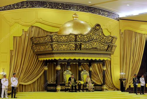 ISTIADAT PERTABALAN YANG DI-PERTUAN AGONG KE-17