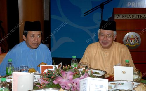 MOHD NAJIB TUN ABDUL RAZAK