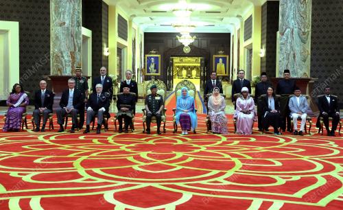 AL-SULTAN ABDULLAH RI'AYATUDDIN AL-MUSTAFA BILLAH SHAH