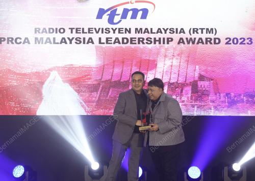 ANUGERAH PERHUBUNGAN AWAM MALAYSIA KE-15