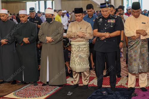 DATUK DR MOHD NA'IM MOKHTAR