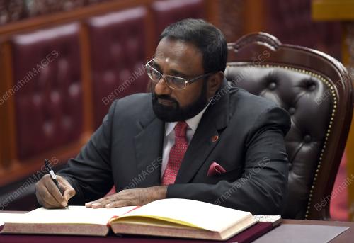 DATUK SERI S VELL PAARI