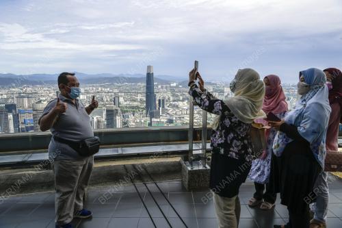 TINJAUAN AKTIVITI HUJUNG MINGGU DI MENARA KUALA LUMPUR
