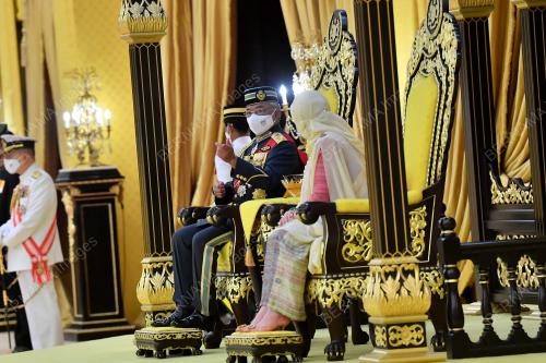 AL-SULTAN ABDULLAH RI'AYATUDDIN AL-MUSTAFA BILLAH SHAH
