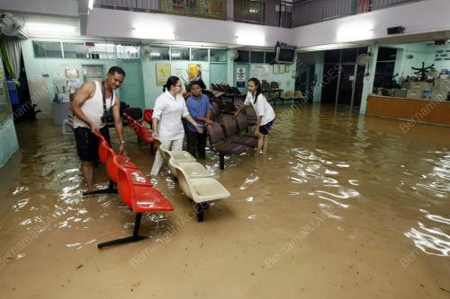 BANJIR KILAT