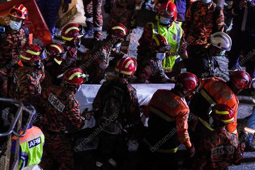 MANGSA MENINGGAL DUNIA STRUKTUR LEBUHRAYA SUKE RUNTUH
