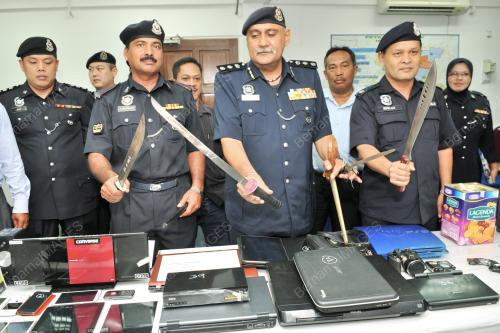 KL30_04022013_PC_POLIS
