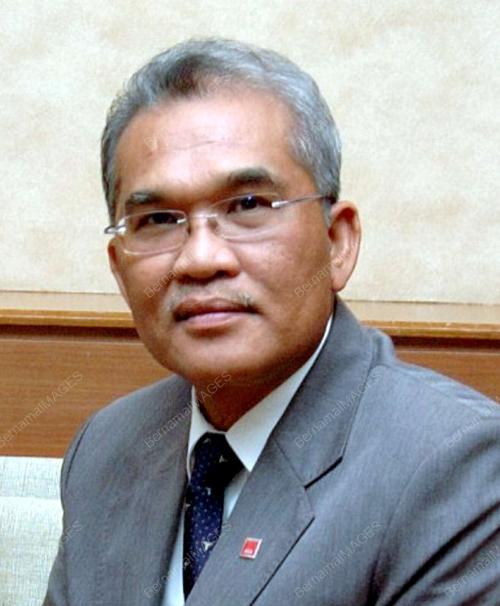 DATUK MOHD NASIR AHMAD