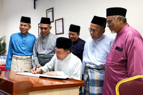 DATUK SERI ANWAR IBRAHIM