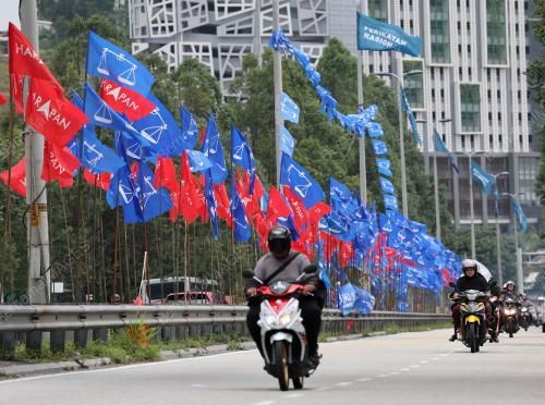 PERANG BENDERA