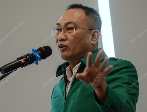 DATUK AWANG HASHIM
