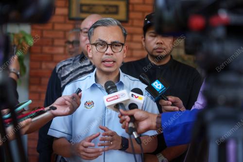 FAHMI FADZIL