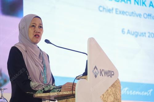 DATUK NIK AMLIZAN MOHAMED