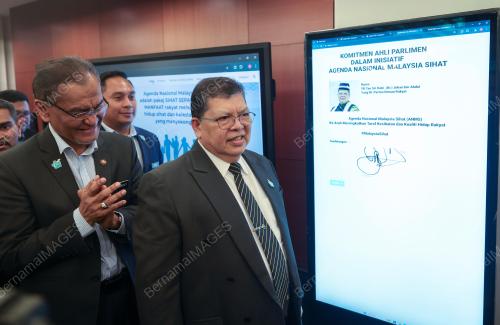 TAN SRI JOHARI ABDUL