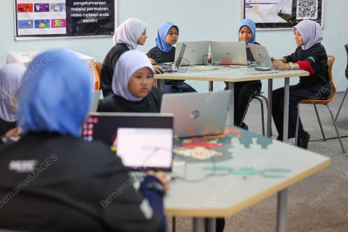 PELANCARAN KEMPEN HOUR OF CODE : MYGIRLSCAN SEMPENA SAMBUTAN GIR