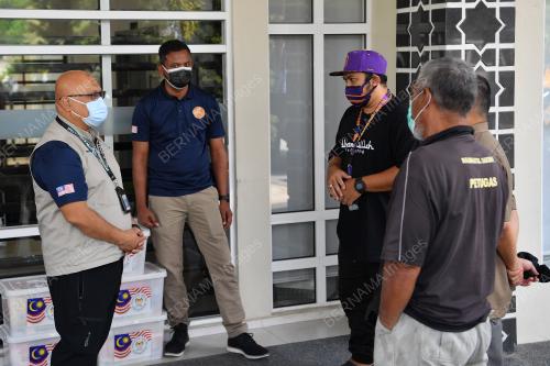 DATUK DR AMINUDDIN HASSIM