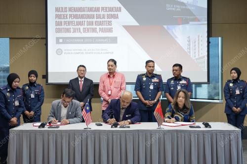 DATUK DR M NOOR TAIB