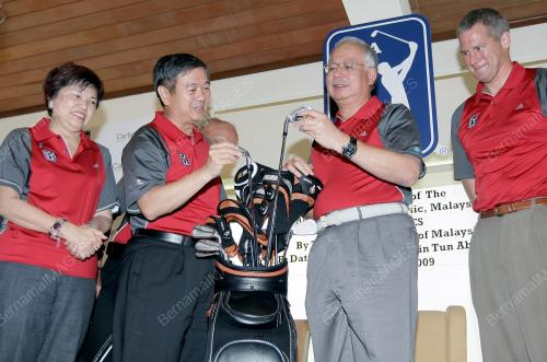 MOHD NAJIB TUN ABDUL RAZAK