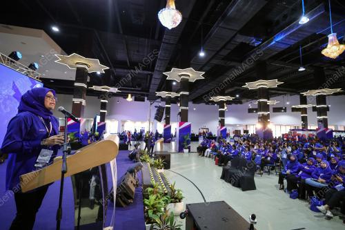 DATUK SERI DR NORAINI AHMAD