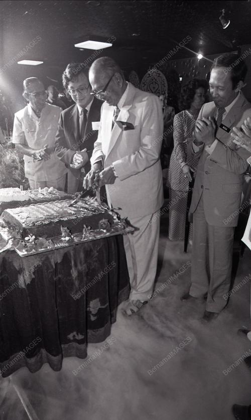 TUNKU ABDUL RAHMAN