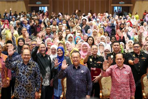 DATUK SERI ALEXANDER NANTA LINGGI