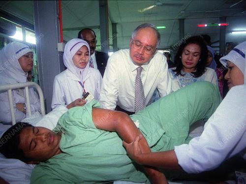 NAJIB TUN RAZAK