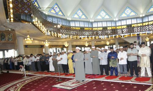 SOLAT HAJAT KEAMANAN