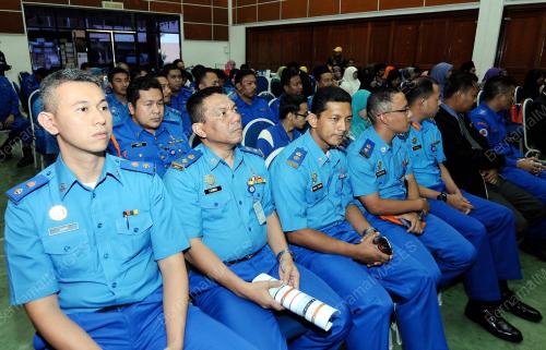 KL30_09012015_SUMBANGAN_BANJIR_JPAM_2