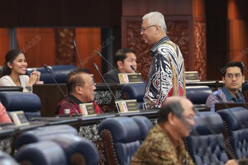 DATUK SERI ISMAIL SABRI YAAKOB