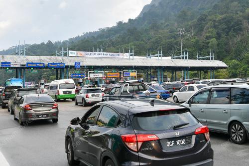 TINJAUAN ALIRAN TRAFIK LEBUHRAYA KARAK