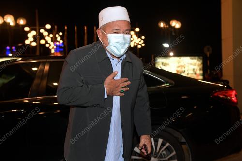 DATUK SERI TUAN IBRAHIM TUAN MAN