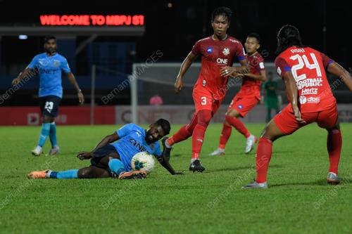 PERLAWANAN BOLA SEPAK LIGA SUPER