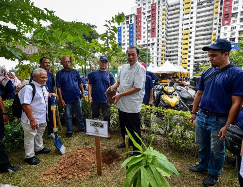 DATUK HUSAM MUSA