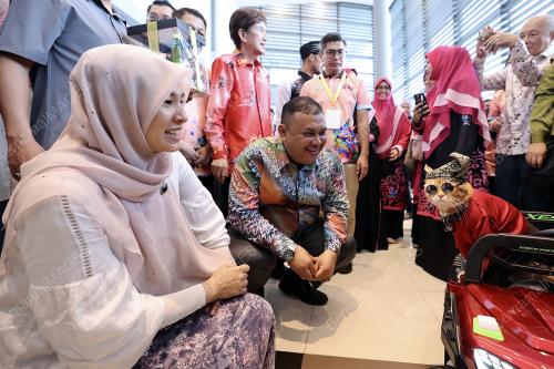 NURUL IZZAH ANWAR