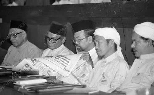 KL30_12012015_MUKTAMAR_PAS