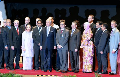 MOHD NAJIB TUN ABDUL RAZAK