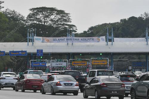 TINJAUAN ALIRAN TRAFIK LEBUHRAYA KARAK