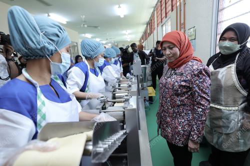 DATUK SERI NANCY SHUKRI