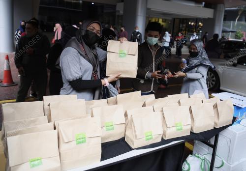 SUMBANGAN JUADAH BERBUKA PUASA
