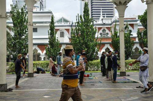 TINJAUAN SOLAT JUMAAT SEMASA PERINTAH KAWALAN PERGERAKAN 3.0