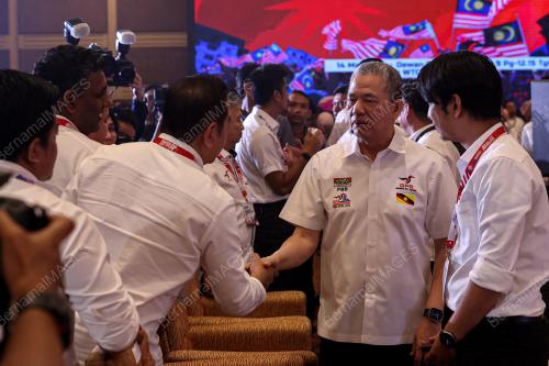 DATUK SERI FADILLAH YUSOF