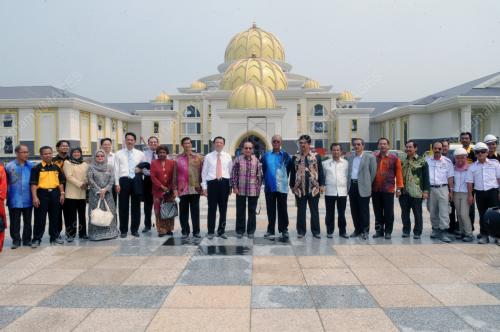 DATUK SERI UTAMA DR RAIS YATIM