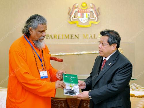 TAN SRI PANDIKAR AMIN