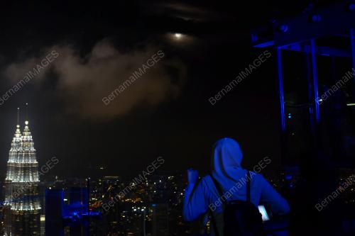 KL30_14112016_BULAN
