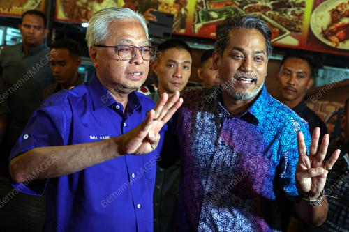 DATUK SERI ISMAIL SABRI YAAKOB