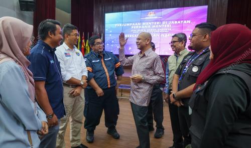 DATUK ARMIZAN MOHD ALI BERSAMA RAKAN NADMA