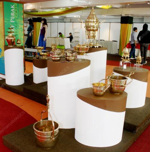 REKAAN KRAF TRADISIONAL