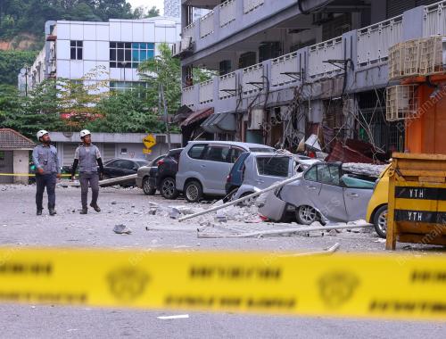 KONKRIT BUMBUNG BANGUNAN RUNTUH