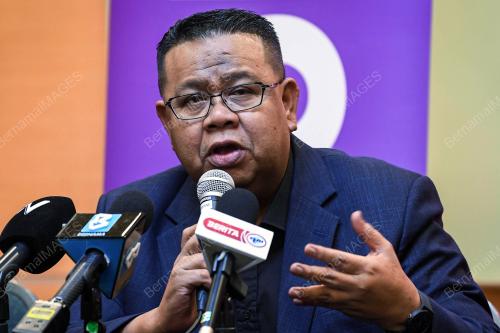 DATUK MOHD SUMALI REDUAN