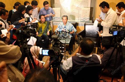 MUHYIDDIN YASSIN